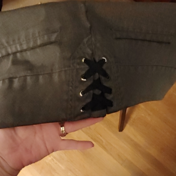 Studio Y Beautiful Slacks - Picture 2 of 2